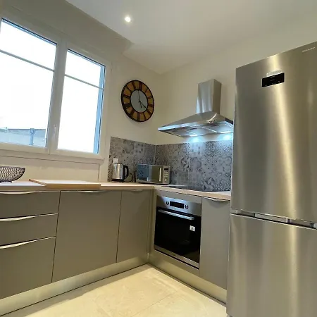 Superbe T3 Climatise - Centre Historique - Vue Port De Plaisance - Balcon - Wifi - 5e Avec Ascenseur *