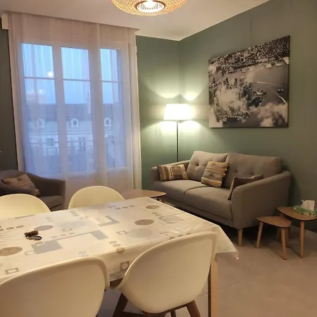 Superbe T3 Climatise - Centre Historique - Vue Port De Plaisance - Balcon - Wifi - 5e Avec Ascenseur * טולון