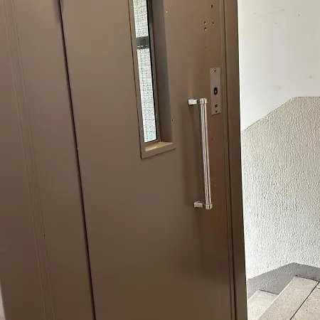 דירה Superbe T3 Climatise - Centre Historique - Vue Port De Plaisance - Balcon - Wifi - 5e Avec Ascenseur טולון