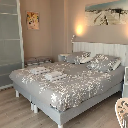 Superbe T3 Climatise - Centre Historique - Vue Port De Plaisance - Balcon - Wifi - 5e Avec Ascenseur טולון