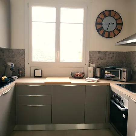 דירה Superbe T3 Climatise - Centre Historique - Vue Port De Plaisance - Balcon - Wifi - 5e Avec Ascenseur טולון